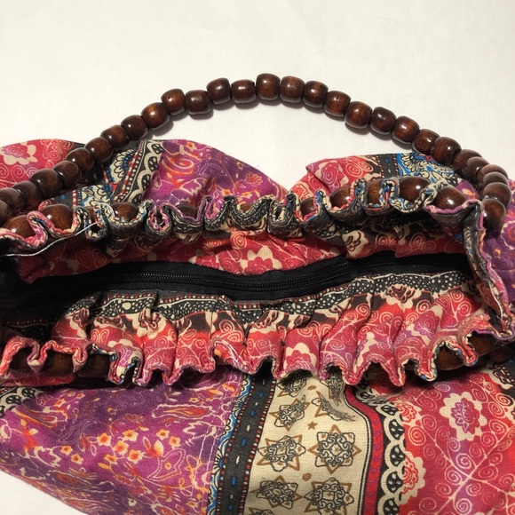 Boho wooden beaded handle bag. - Picture 3 of 3
